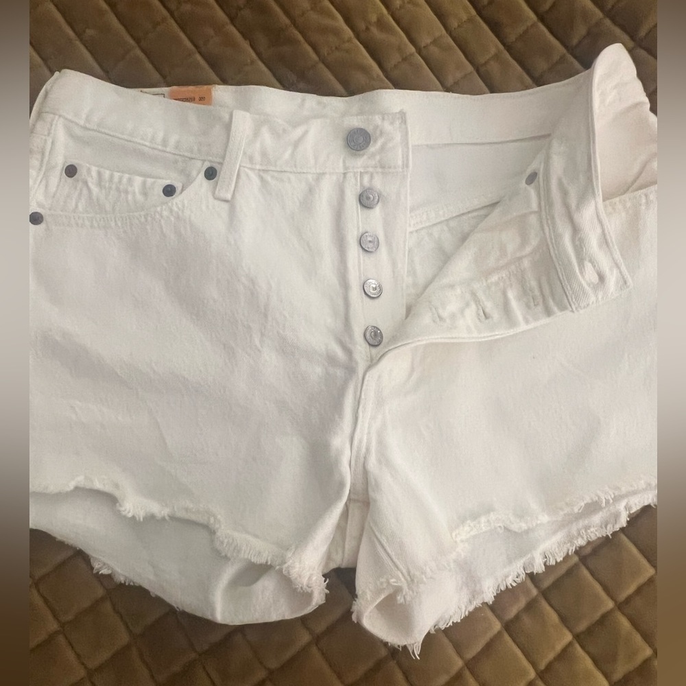 Levi 501 White Shorts